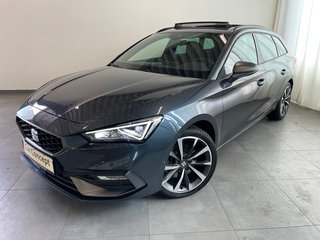 Seat Leon ST 2.0 TDI DSG FR PANO T-LEDER 18" KAMERA Gebrauchtwagen Kaufen