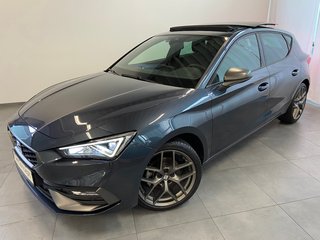 Seat Leon 1.5 eTSI FR DSG PANO 18" NAVI PLUS KAMERA Gebrauchtwagen Kaufen