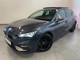 Seat Leon 1.5 eTSI FR DSG PANO 18" NAVI PLUS KAMERA Gebrauchtwagen Kaufen