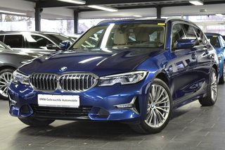 BMW 320d xDrive Touring Luxury Line AHK/HEAD-UP/LIVE COCKPIT/LASERLICHT