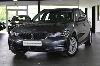 BMW 320 d xDrive Advantage Kombi/AHK/NAVI/LED