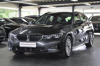 BMW 320 Used vehicle for sale