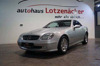 Mercedes-Benz SLK 200 Kompressor SEHR GEPFLEGT,LEDER,KLIMA,SHZ,KD NEU Used vehicle for sale | First registration 03/2003 | Price 2.990 €