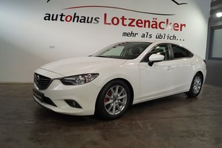 Mazda 6 2.2 SKYACTIV-D Center-Line Bi-Xenon SHZ Navi Used vehicle for sale | First registration 01/2014 | Price 13.999 €