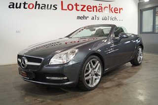 Mercedes-Benz SLK 200 BlueEFFICIENCY NAVI,Airscarf,PANO,LEDER,SHZ Used vehicle for sale | First registration 11/2011 | Price 17.990 €