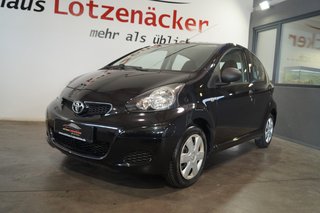 Toyota AYGO 1.0 Basis 5 TÜREN,SERVICE NEU,GARANTIE,8FACH BEREIFT Gebrauchtwagen Kaufen | EZ 04/2010 | Preis 2.990 €