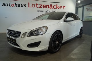 Volvo V60 T3 Kombi Momentum HEICO Performance,NAVI,XENON,ALU 18" Gebrauchtwagen Kaufen | EZ 04/2011 | Preis 11.490 €
