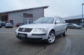 Volkswagen Passat 2.0 TDI Variant Family KLIMAAUTOM.AHK,XENON,SHZ, Gebrauchtwagen Kaufen | EZ 11/2004 | Preis 2.890 €