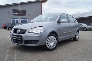 Volkswagen Polo IV Comfortline 1.Hand, KEIN ROST, NEUEN SERVICE + TÜV Used vehicle for sale | First registration 12/2007 | Price 3.890 €