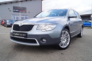 Skoda Superb Combi 2.0 TDI Elegance 4X4 NAVI,XENON,AHK,SHZ,PDC Gebrauchtwagen Kaufen | EZ 03/2013 | Preis 11.990 €