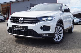 Volkswagen T-Roc Sport 1.5 TSI LED,NAVI,ACC,1Hd,Fahrassistenz Used vehicle for sale | First registration 07/2018 | Price 23.490 €