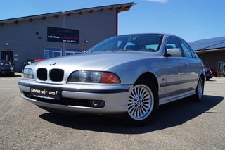 BMW 528i LIMO,SAMMLERFAHRZEUG,LEDER,SHZ,ALU Used vehicle for sale | First registration 04/1998 | Price 3.990 €