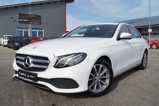 Mercedes-Benz E 200 BlueEFFICIENCY Avantgarde LEDER NAVI S-HEFT KEYLESS TEMPOMAT LED Used vehicle for sale | First registration 10/2016 | Price 23.990 €