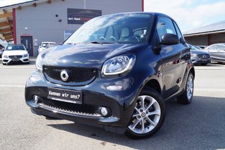 Smart fortwo coupe passion BLUETOOTH/LED/PANORAMA Used vehicle for sale | First registration 10/2017 | Price 8.290 €