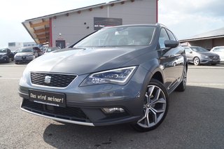 Seat Leon ST 1.8 TSI X-Perience 4Drive DSG LEDER/NAVI/ACC/AHK Used vehicle for sale | First registration 07/2015 | Price 16.990 €