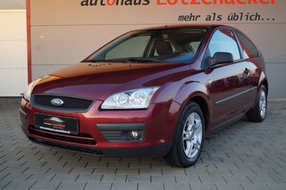 Ford Focus 1.4 16V Style Used vehicle for sale | First registration 05/2005 | Price 1.990 €