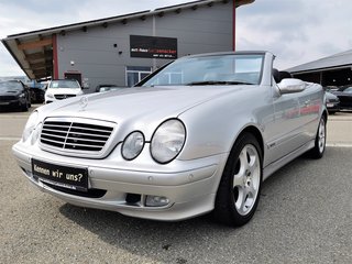 Mercedes-Benz CLK Cabrio 200 final edition KLIMA|SHZ|PDC|LEDER Used vehicle for sale | First registration 08/2002 | Price 6.490 €