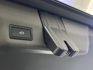 Volkswagen T7 Multivan STYLE VISaVIS TISCH ACC EASYOPEN IQ - foto 16