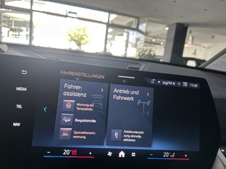 BMW X2 20 d xDrive M SPORT PANO HUD AHK 360K 20Z ICONIC - foto 29