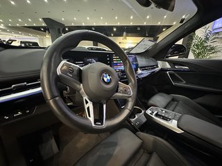 BMW X1 23d xDrive M SPORT PANO AKTIV H&K AHK 360 HUD - foto 22