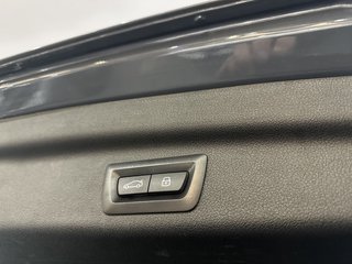 BMW 218 Active Tourer LEDER PANO MASSAGE HARMAN&KARDON - bilder 24