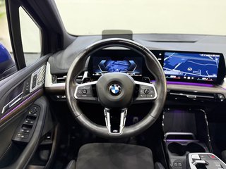 BMW 218 Active Tourer M-SPORT PANO 360KAM H&K HUD AHK - bilder 22