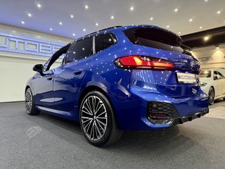 BMW 218 Active Tourer M-SPORT PANO 360KAM H&K HUD AHK - bilder 11