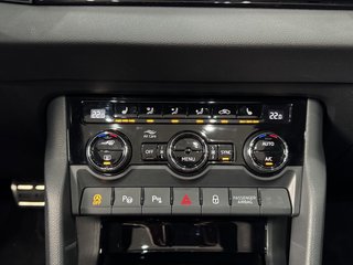 Skoda Karoq 1.5 TSI DSG SPORTLINE PANO ACC KAM 19ZOLL - bilder 22
