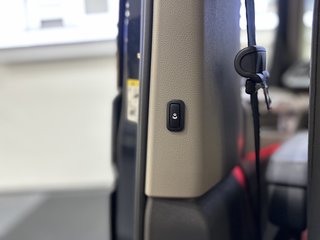 Volkswagen T7 Multivan MASSAGE 360KAM TISCH AHK HARM&KA DCC - bilder 33