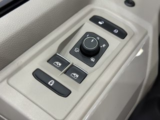 Volkswagen T7 Multivan KLAPPBETT TISCH AHK 360 2xSCHIEBETÜR - bilder 38