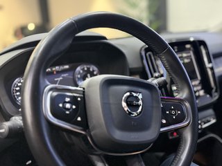 Volvo XC40 INSCRIPTION LEDER H&K LED NAVI RFK AMBIENTE - bilder 14