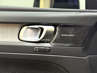 Volvo XC40 INSCRIPTION LEDER H&K LED NAVI RFK AMBIENTE - bilder 30