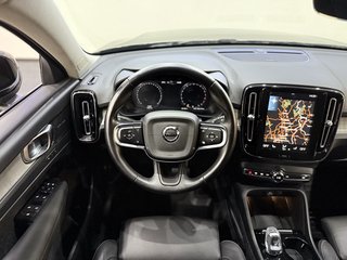 Volvo XC40 B4 INSCRIPTION LEDER H&K LED NAVI RFK AMBIE - bilder 17