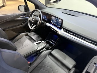 BMW 218 Active Tourer M-SPORT LEDER DAB ACC RFK AMBIENTE - bilder 13