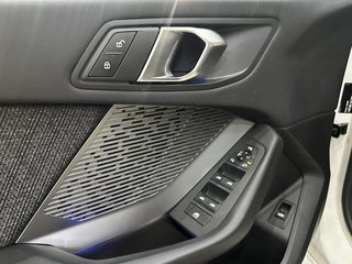 BMW 120 INNOVATIONS-PAK MASSAGE 360KAM HEAD_UP ACC - foto 29