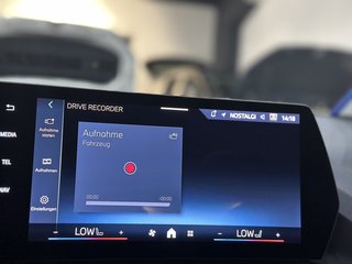BMW 120 INNOVATIONS-PAK MASSAGE 360KAM HEAD_UP ACC - foto 22