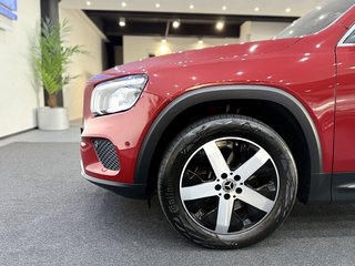 Mercedes-Benz GLB 220d WIDESCR AMBIENTE PANO BURMES DISTR AHK - bilder 22