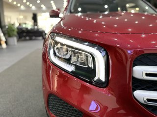 Mercedes-Benz GLB 220d WIDESCR AMBIENTE PANO BURMES DISTR AHK - bilder 26