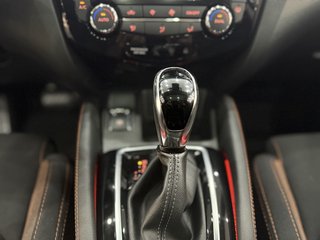 Nissan Qashqai 1.3 DIG-T AUTOM. PANO NAVI SPUR 360KAM - bilder 25