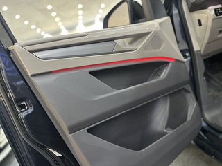 Volkswagen T7 Multivan STYLE VISaVIS STHZ ACC IQLIGHT EASYOPEN - foto 37