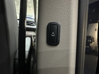 Volkswagen T7 Multivan STYLE VISaVIS STHZ ACC IQLIGHT EASYOPEN - foto 40