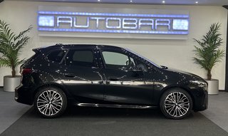 BMW 218 Active Tourer M-SPORT PANO MASSAGE 360K AHK - foto 6
