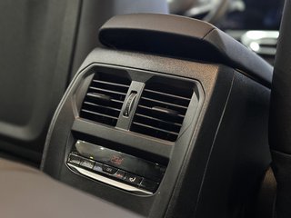 BMW 320 d xDrive M SPORT STHZ ACC HiFi HEAD_UP-DISPL - foto 36