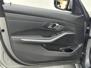 BMW 320 d xDrive M SPORT STHZ ACC HiFi HEAD_UP-DISPL - foto 37