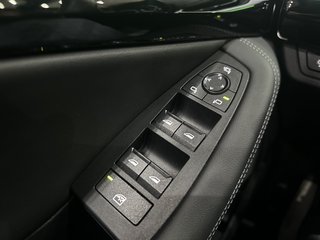 BMW 218 Active Tourer M-SPORT PANO HUD H&K MASSAGE - foto 15