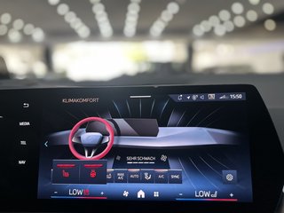 BMW 218 Active Tourer M-SPORT PANO HUD H&K MASSAGE - foto 19