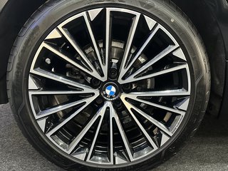 BMW 218 Active Tourer M-SPORT PANO HUD H&K MASSAGE - foto 39