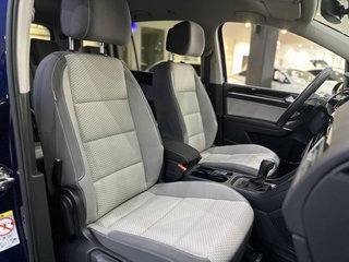 Volkswagen Touran 2.0TDI DSG 7SITZER STHZ SOUND AMBIE RFK - foto 19