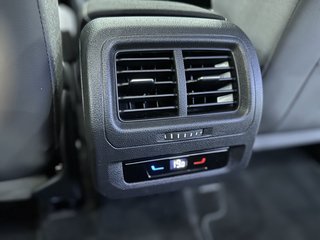 Volkswagen Touran 2.0TDI DSG 7SITZER STHZ SOUND AMBIE RFK - foto 40