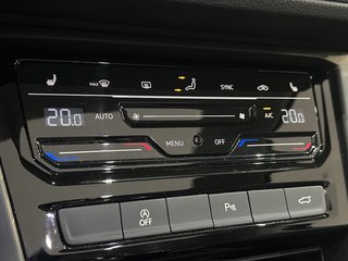 Volkswagen Touran DSG 7SITZE PANO LED FAMILY-PAK EASYOP KAM - foto 35